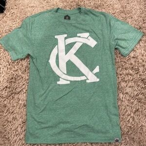 𝅺r house green KC tshirt
